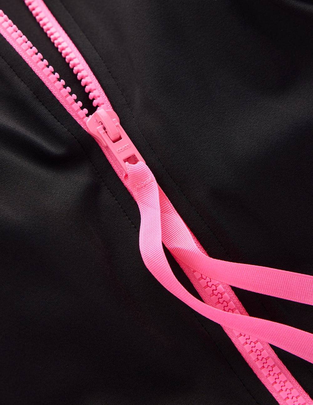 Sporty Rash Guard Swimsuit-Black