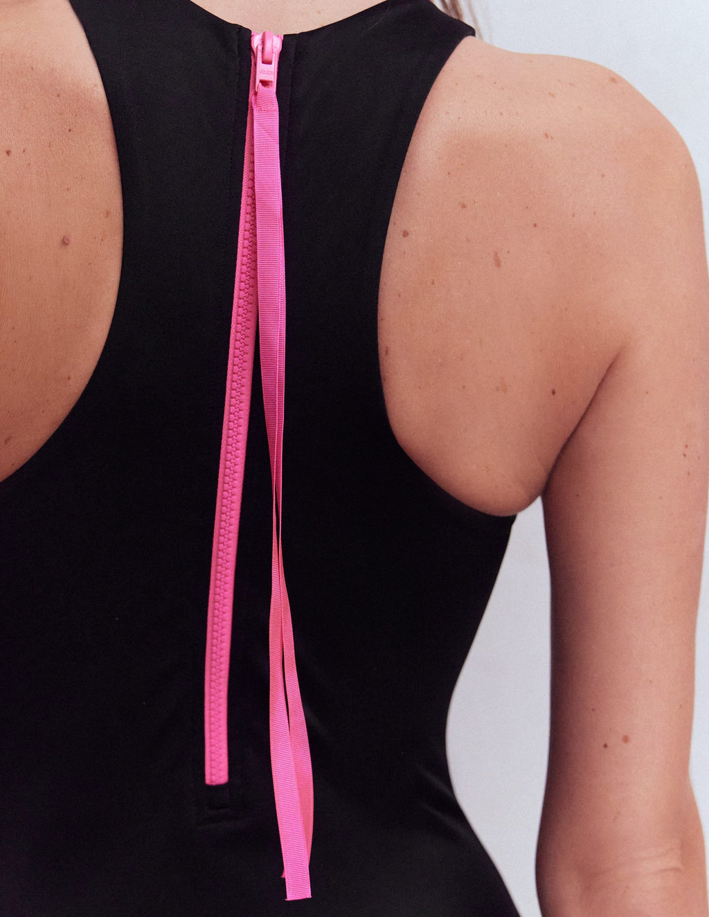 Sporty Rash Guard Swimsuit-Black